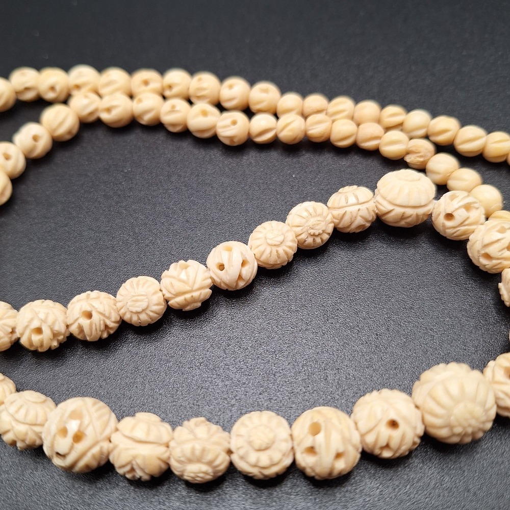 Vintage Carved Rose Flower Bead Ivory Celluloid Graduated‎ Flapper Deco Necklace